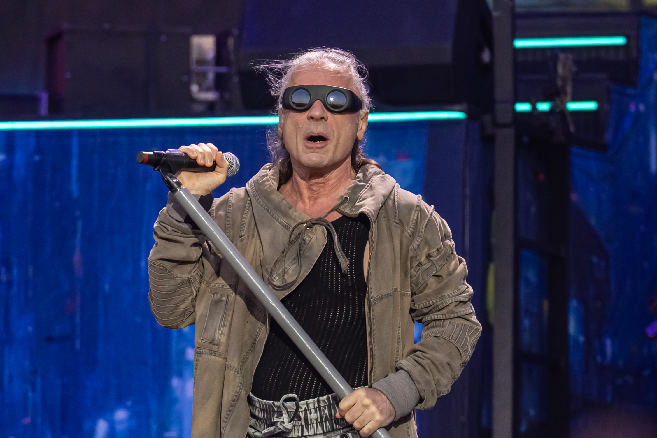 Bruce Dickinson
